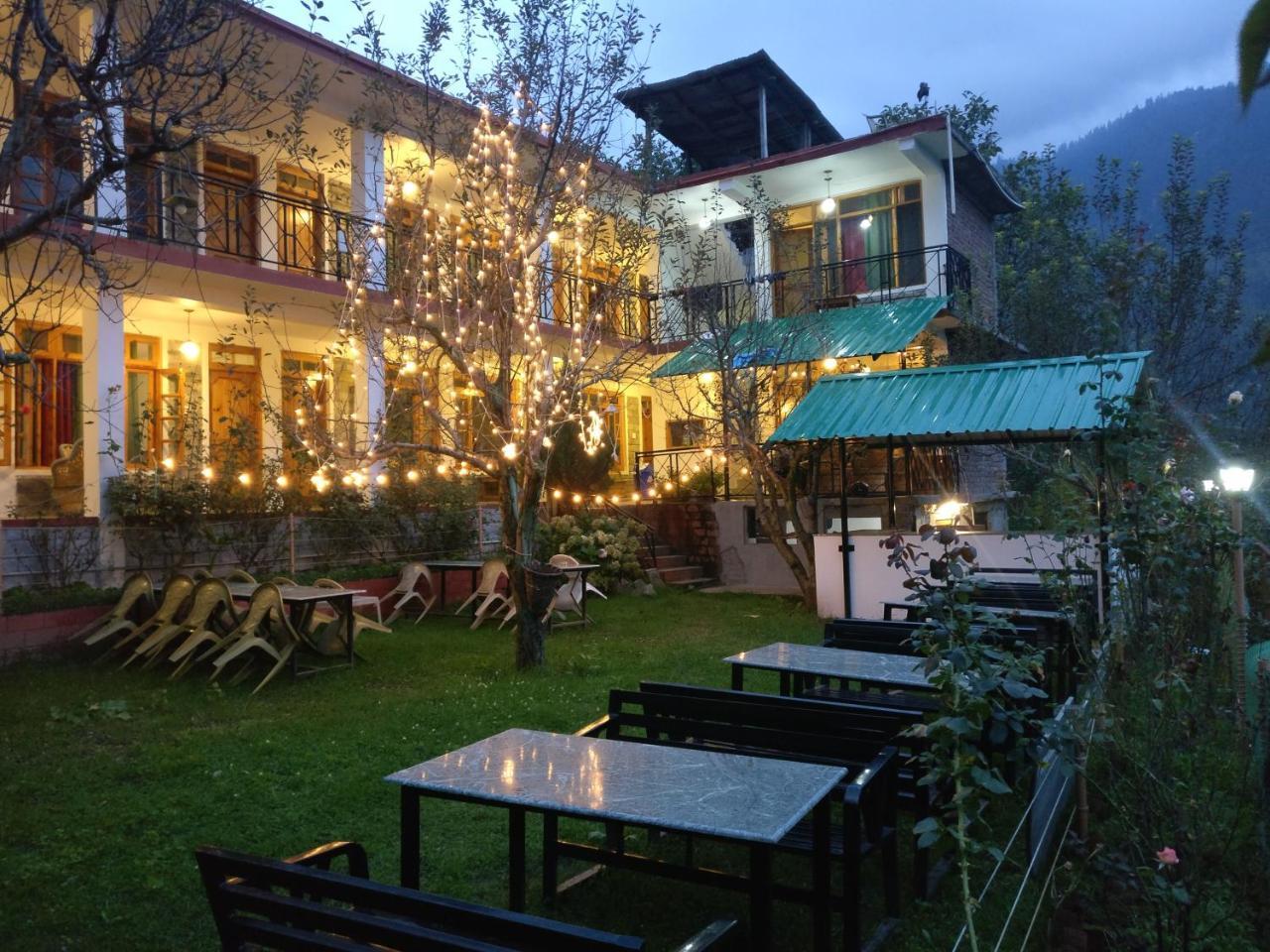 Albergue Madpackers Manali Exterior foto